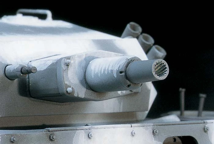 Tamiya 35290 German Panzerkampfwagen III Ausf.N (Sd.Kfz.141/2) 5 Tamiya 35290 German Panzerkampfwagen III Ausf.N (Sd.Kfz.141/2) - Image 3