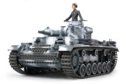 Tamiya 35290 German Panzerkampfwagen III Ausf.N (Sd.Kfz.141/2)