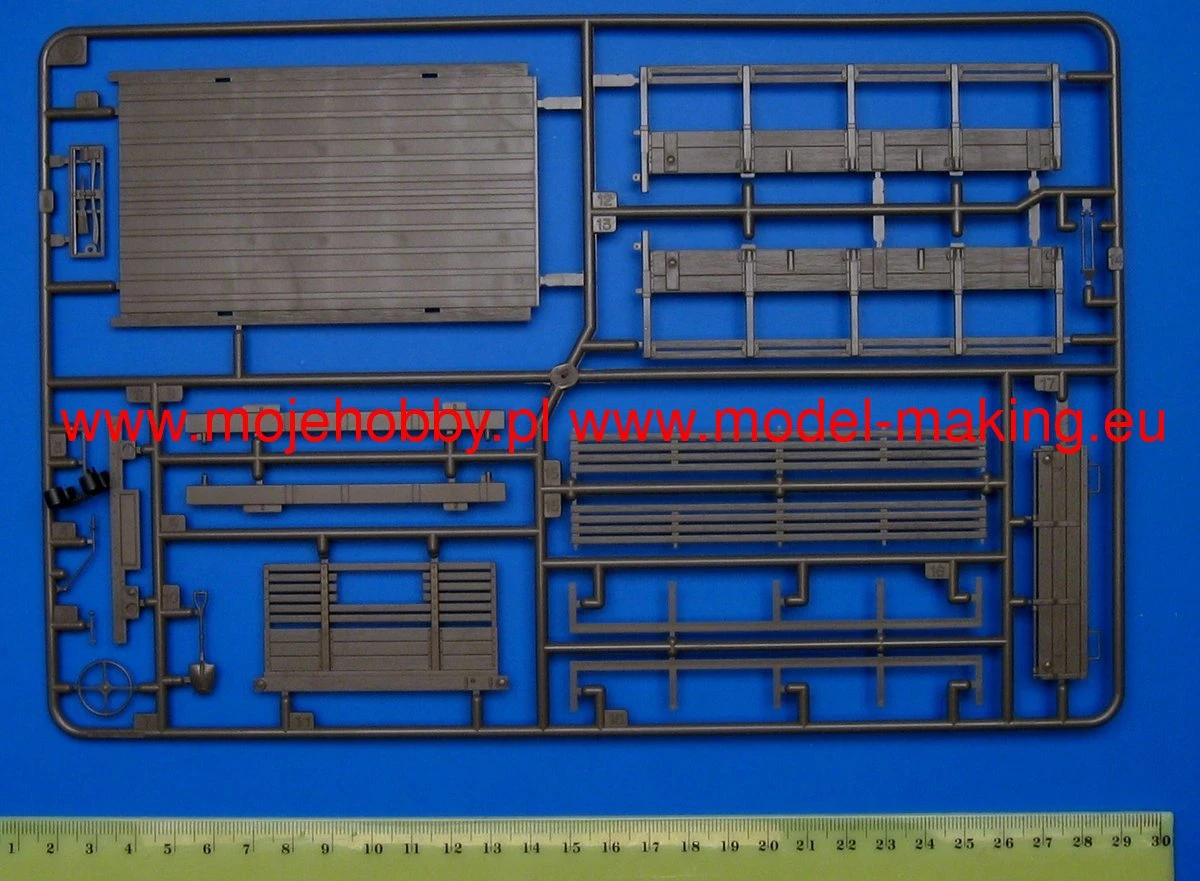 Tamiya 35218 US 2 1/2 Ton 6x6 Cargo Truck 4 Tamiya 35218 US 2 1/2 Ton 6x6 Cargo Truck - Image 2