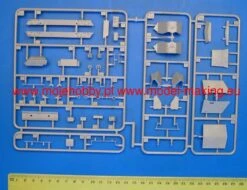 MiniArt 35074 DINGO Mk.II SCOUT CAR W/CREW -Toy Model Store 1652 1 mna35074 1