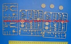 MiniArt 35074 DINGO Mk.II SCOUT CAR W/CREW -Toy Model Store 1652 1 mna35074 4