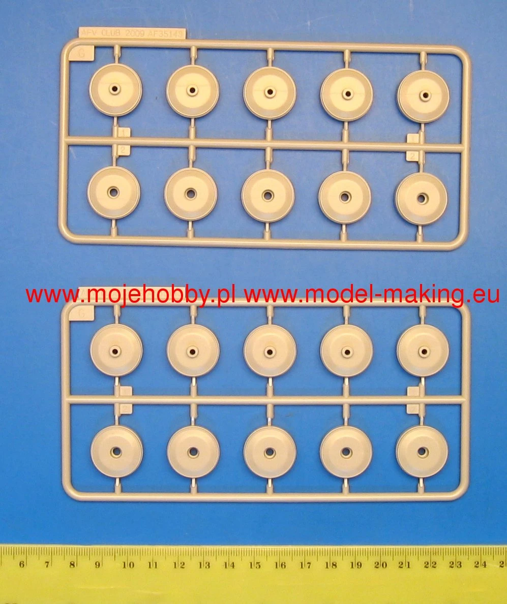 AFV Club 35S51 Soviet T-34/76 Model.1942 (Factory 112) Tank With Clear Turret And Upper Hull 9 AFV Club 35S51 Soviet T-34/76 Model.1942 (Factory 112) Tank With Clear Turret And Upper Hull - Image 7