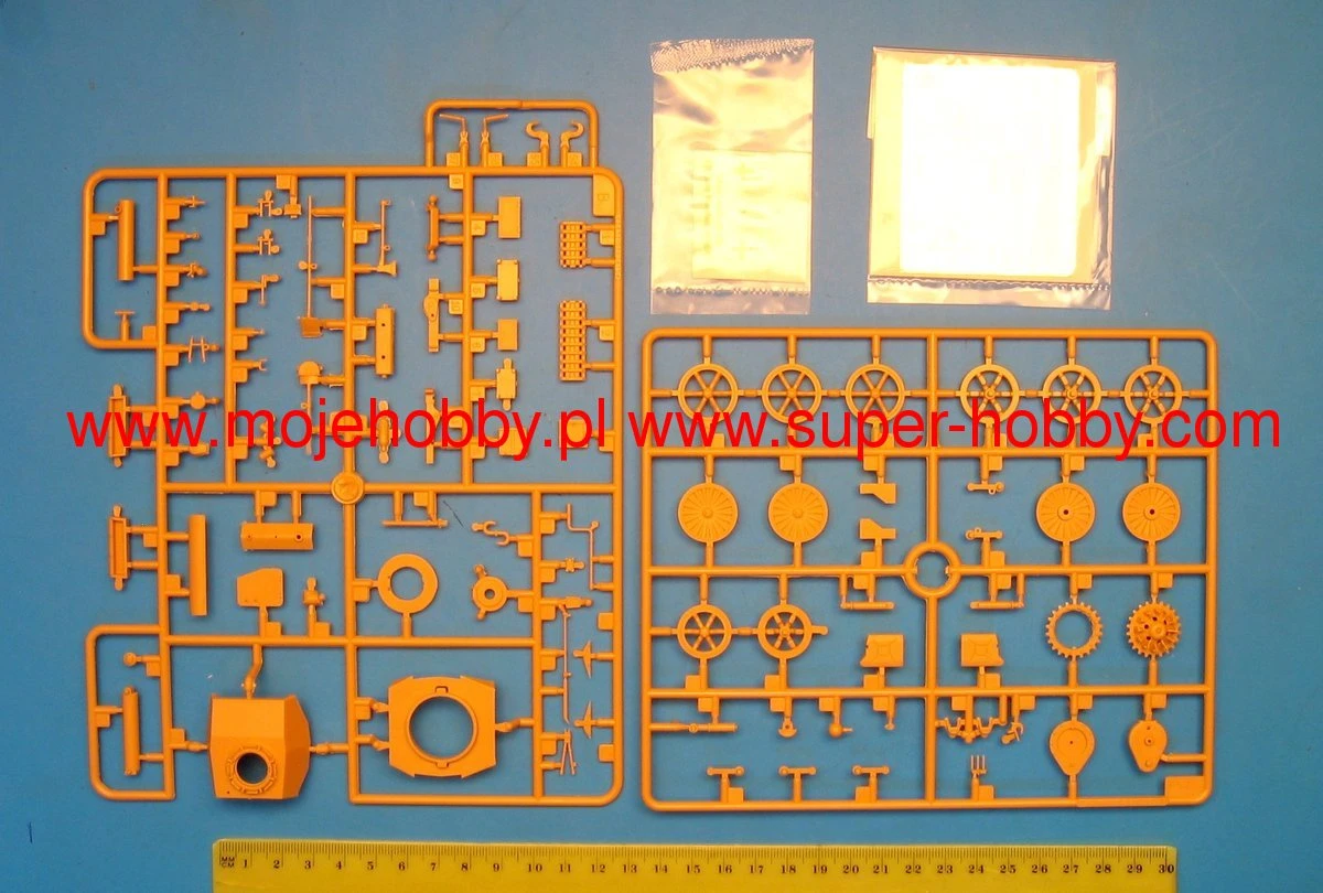 Hobby Boss 82431 German PzKpfw I Ausf C (VK 601) 8 Hobby Boss 82431 German PzKpfw I Ausf C (VK 601) - Image 6