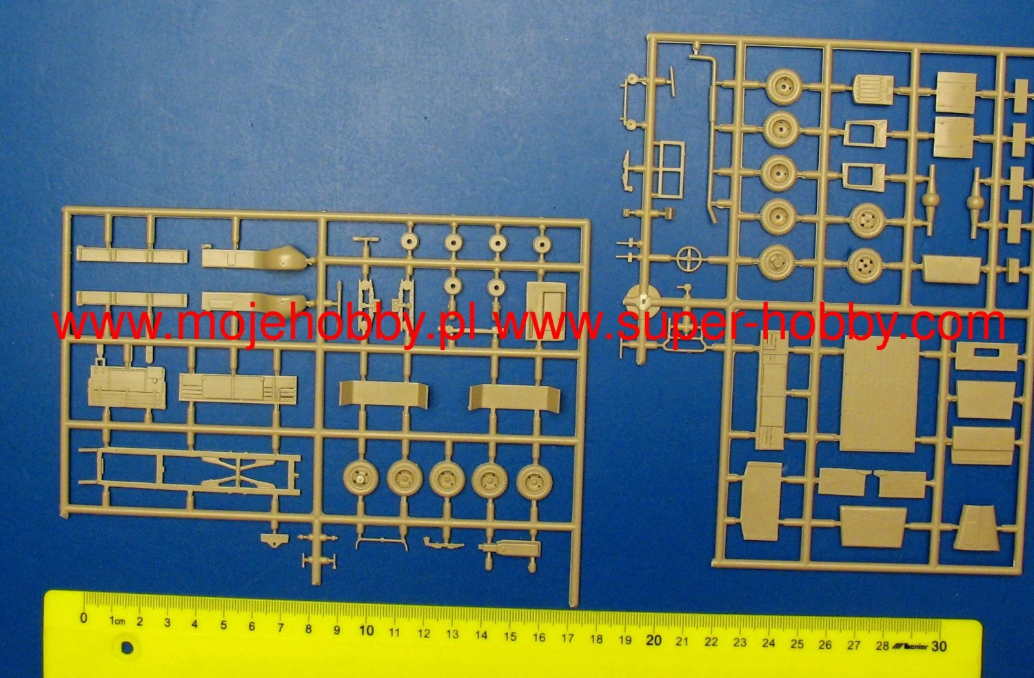 DISCONTINUED MAC 72135 German Light Truck G3a 4 DISCONTINUED MAC 72135 German Light Truck G3a - Image 2