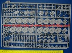 Amusing Hobby 35A016 Flakpanzer E-100 8,8cm Flakzwilling -Toy Model Store 20327 1 amu35a016 8