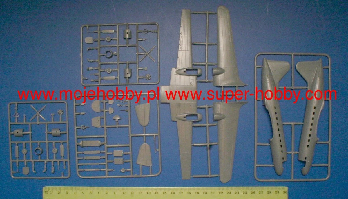 A-Model 01445 Ilyushin IL-12 Czech Version 4 A-Model 01445 Ilyushin IL-12 Czech Version - Image 2