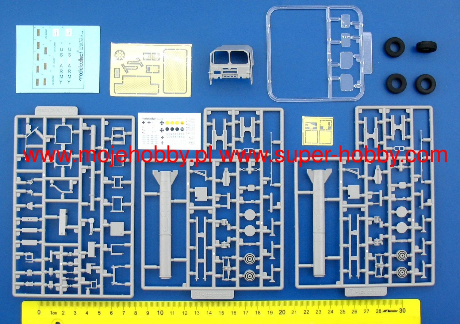 Model Collect Modelcollect UA72084 Man Tractor & Pershing II 5 Model Collect Modelcollect UA72084 Man Tractor & Pershing II - Image 3