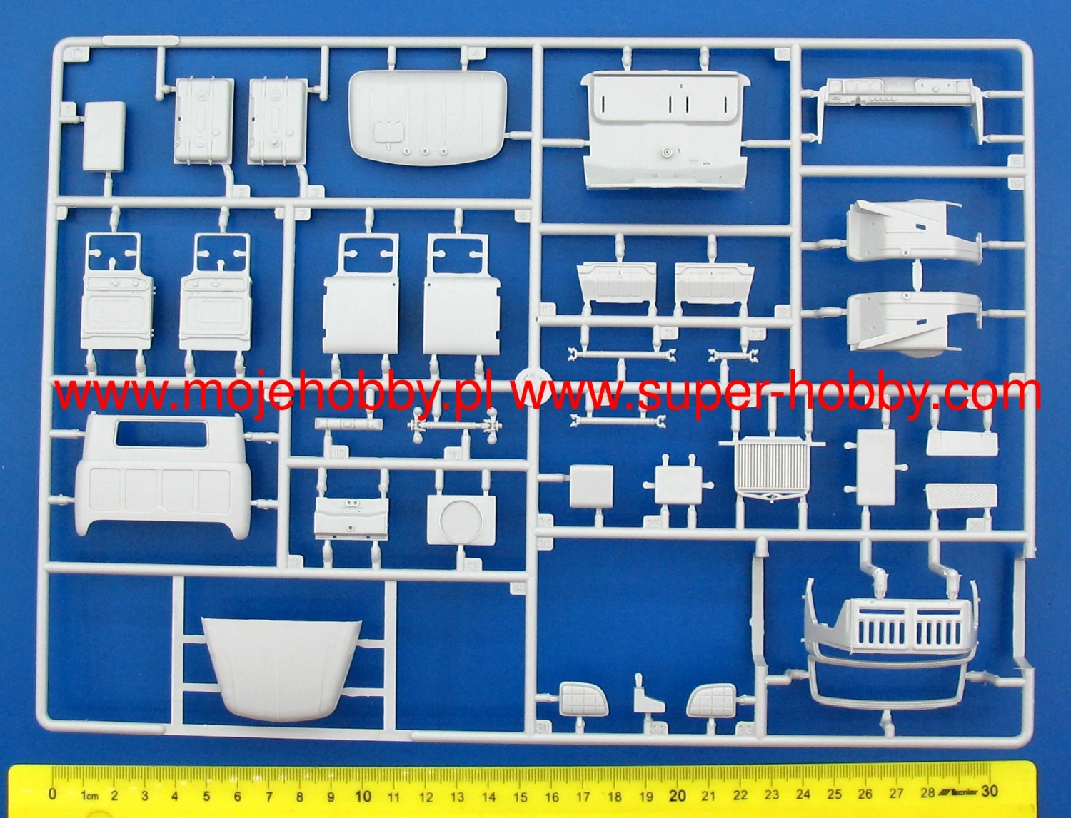 Trumpeter 01032 9P138 Grad-1 On ZIL-131 10 Trumpeter 01032 9P138 Grad-1 On ZIL-131 - Image 8