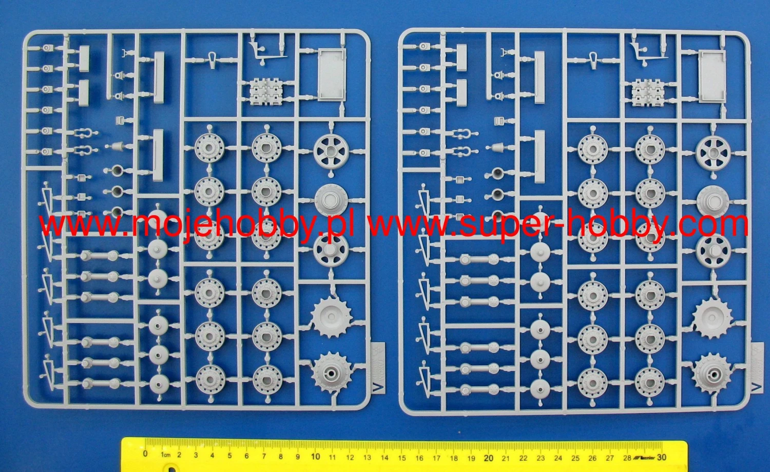 Takom 2112 Soviet Heavy Tank SMK 7 Takom 2112 Soviet Heavy Tank SMK - Image 5