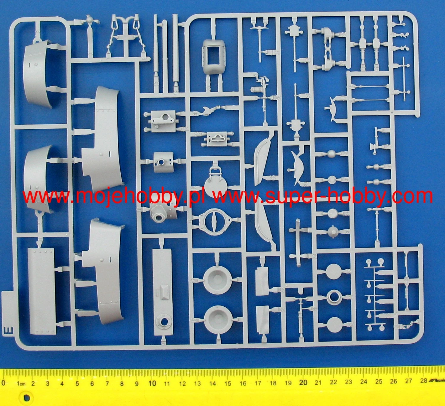 Takom 2112 Soviet Heavy Tank SMK 10 Takom 2112 Soviet Heavy Tank SMK - Image 8