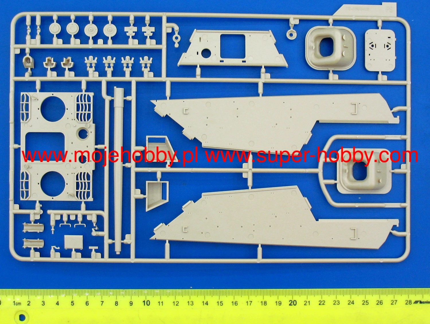 Meng Model TS039 German Tank Destroyer Sd.Kfz.173 Jagdpanther Ausf.G1 11 Meng Model TS039 German Tank Destroyer Sd.Kfz.173 Jagdpanther Ausf.G1 - Image 9