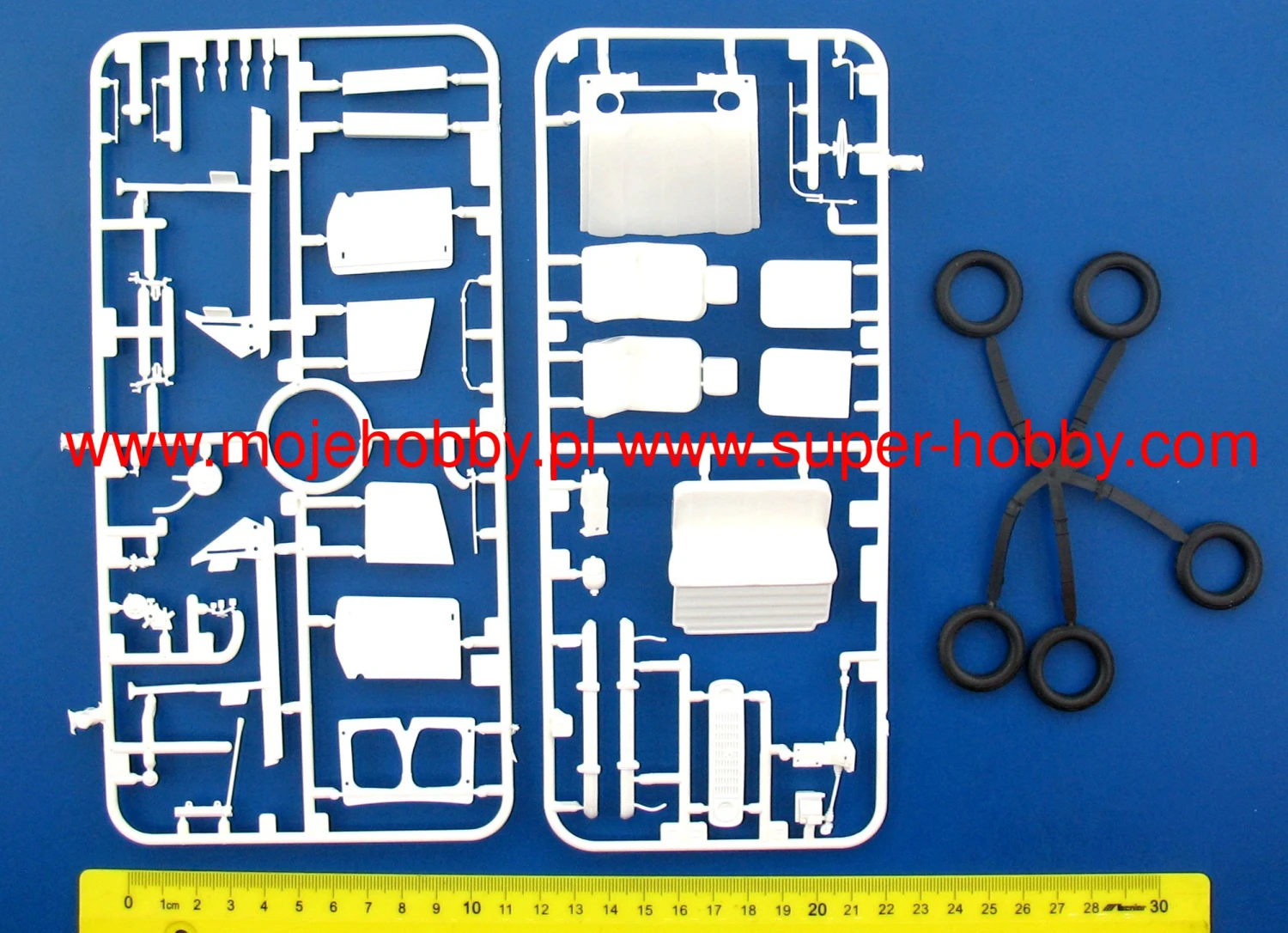 Heller 56759 Renault 4L - Starter Set 6 Heller 56759 Renault 4L - Starter Set - Image 4