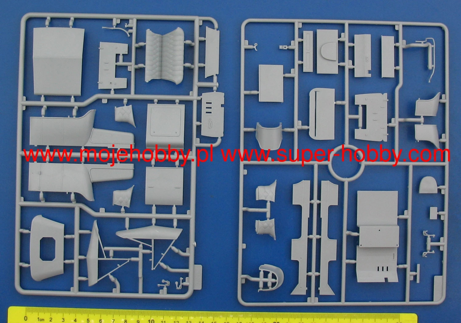 ICM 24016 Model T 1912 Commercial Roadster 5 ICM 24016 Model T 1912 Commercial Roadster - Image 3