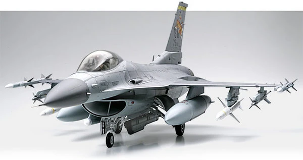 Tamiya 60315 F-16 CJ Block 50