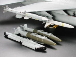 Tamiya 60315 F-16 CJ Block 50 21 Tamiya 60315 F-16 CJ Block 50 -Toy Model Store 329 pic3
