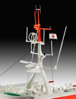 Revell 05683 SAR DGzRS Arkona And Westand Seaking Mk.41 "Search And Rescue" Model Set -Toy Model Store 33031 rev05683 5