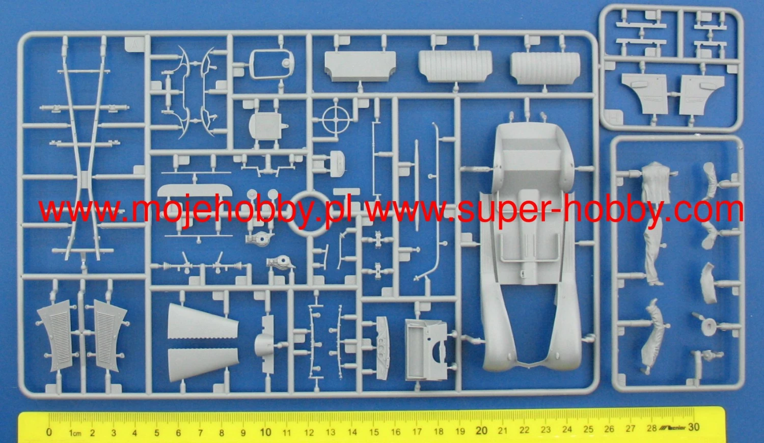 MiniArt 38018 Cabriolet B German Car Type 170V 4 MiniArt 38018 Cabriolet B German Car Type 170V - Image 2