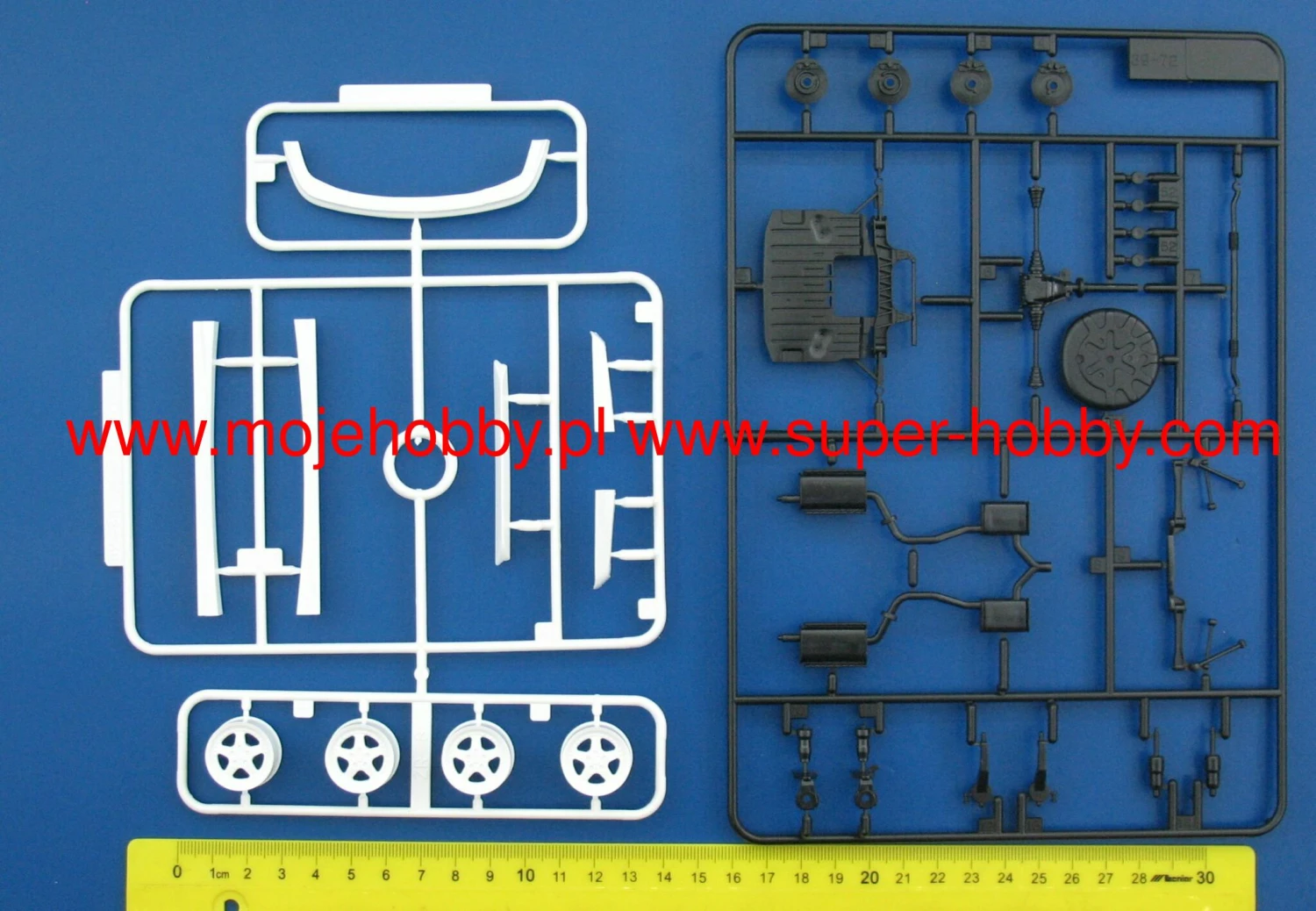 Aoshima 05788 Toyota JZS147 Aristo 3.0V/Q '91 7 Aoshima 05788 Toyota JZS147 Aristo 3.0V/Q '91 - Image 5