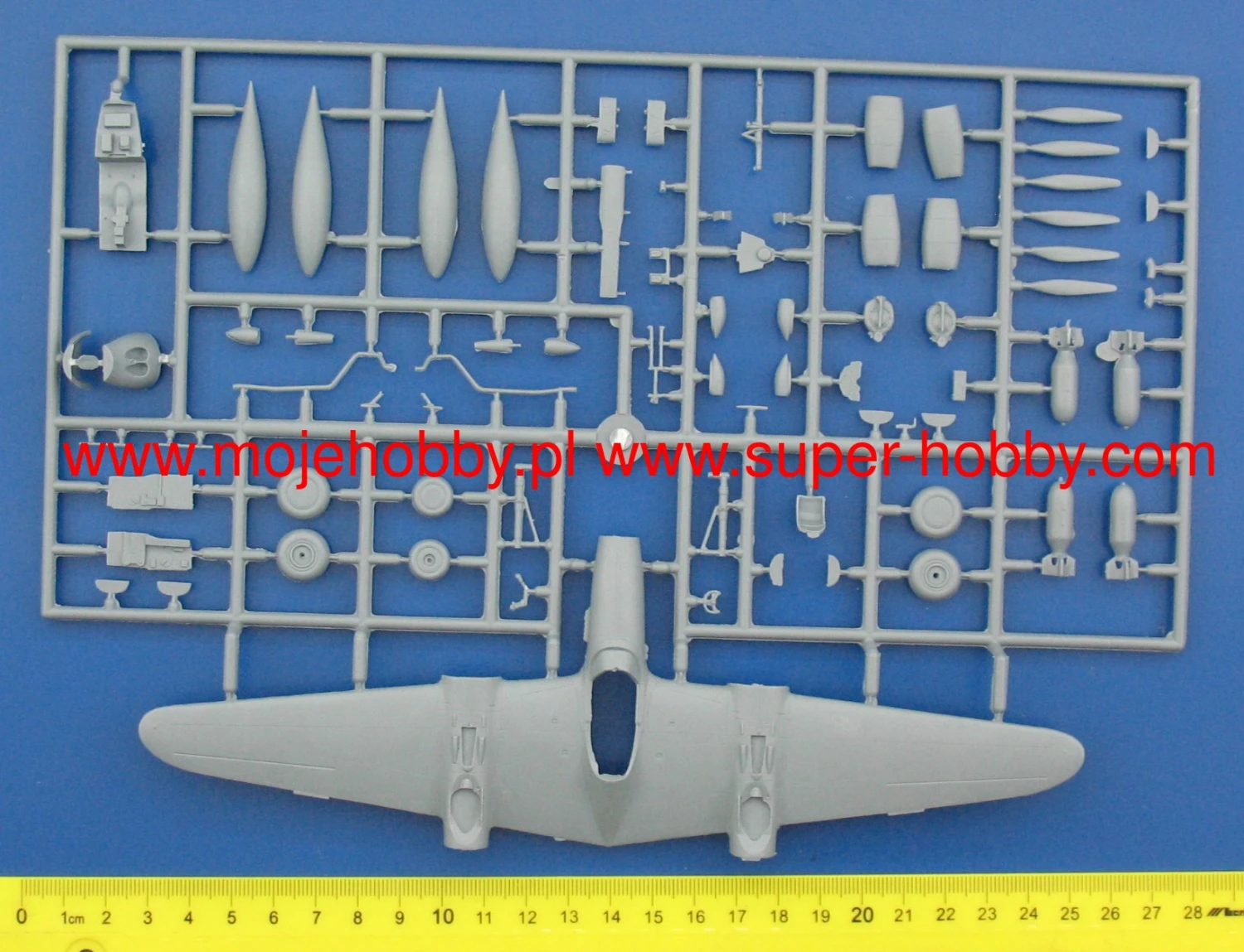 RS Models 92254 Lockheed F-4/F-4A Lightning "American Reconnaissance" 4 RS Models 92254 Lockheed F-4/F-4A Lightning "American Reconnaissance" - Image 2