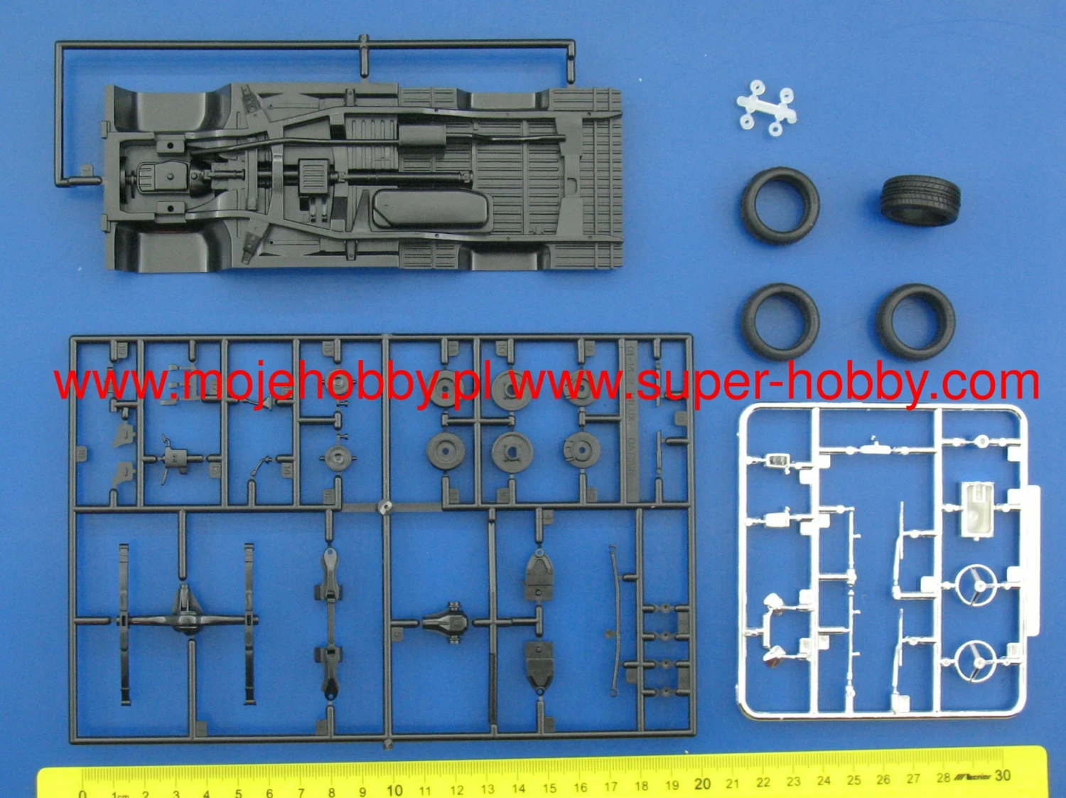 Aoshima 05862 RN30 Hilux Custom `78 Toyota 7 Aoshima 05862 RN30 Hilux Custom `78 Toyota - Image 5