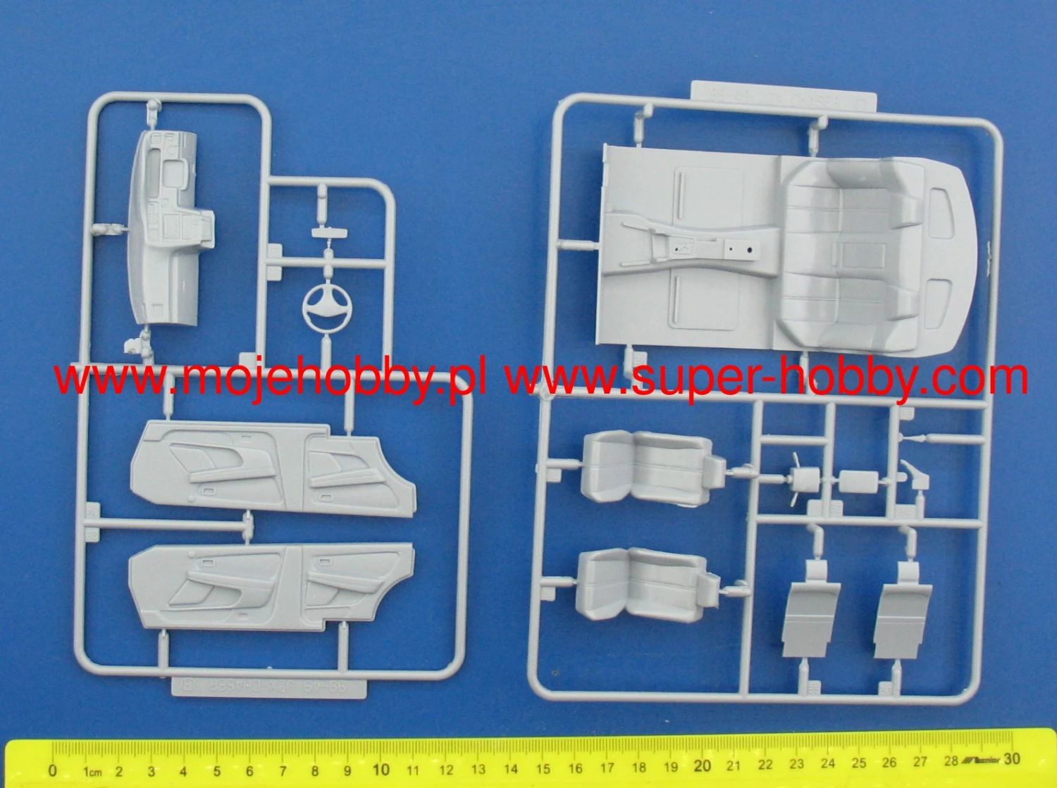 Aoshima 05859 Toyota JZX100 Chaser Tourer V '98 8 Aoshima 05859 Toyota JZX100 Chaser Tourer V '98 - Image 6