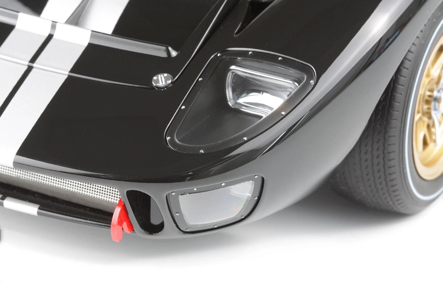 Meng Model RS002 Ford GT40 Mk.II '66 8 Meng Model RS002 Ford GT40 Mk.II '66 - Image 6