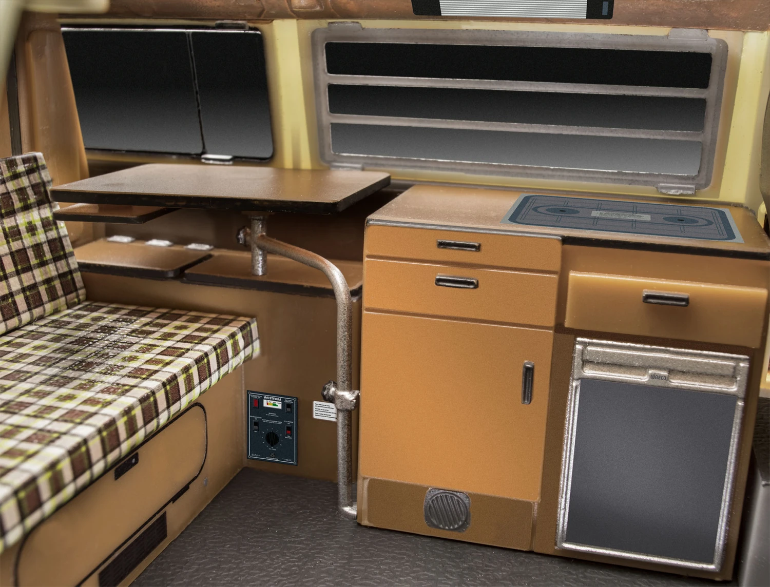 Revell 07676 VW T2 Camper Easy-click System 6 Revell 07676 VW T2 Camper Easy-click System - Image 4