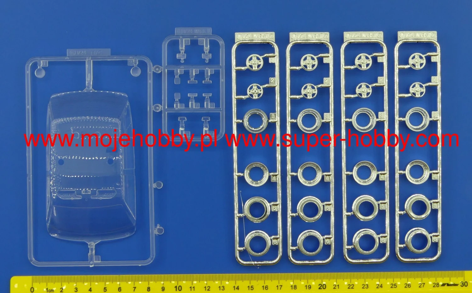 Fujimi 038735 Toyota Corona Mark II Grande 4Dr Sedan (X30) 7 Fujimi 038735 Toyota Corona Mark II Grande 4Dr Sedan (X30) - Image 5