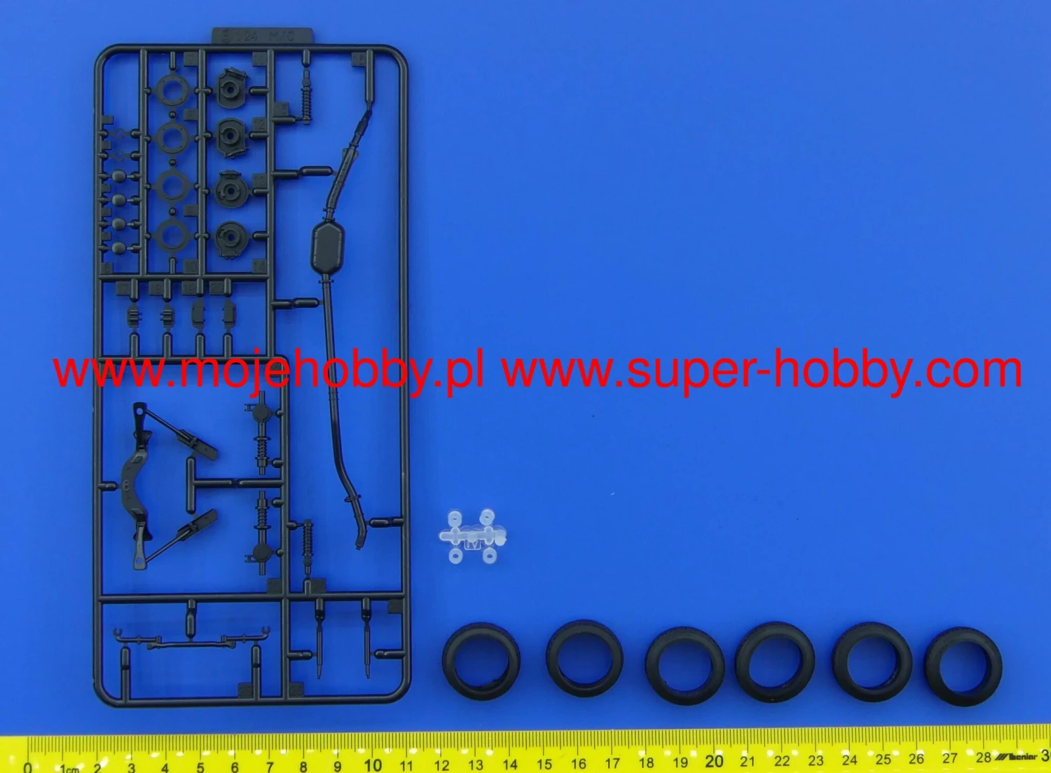 Fujimi 038735 Toyota Corona Mark II Grande 4Dr Sedan (X30) 8 Fujimi 038735 Toyota Corona Mark II Grande 4Dr Sedan (X30) - Image 6
