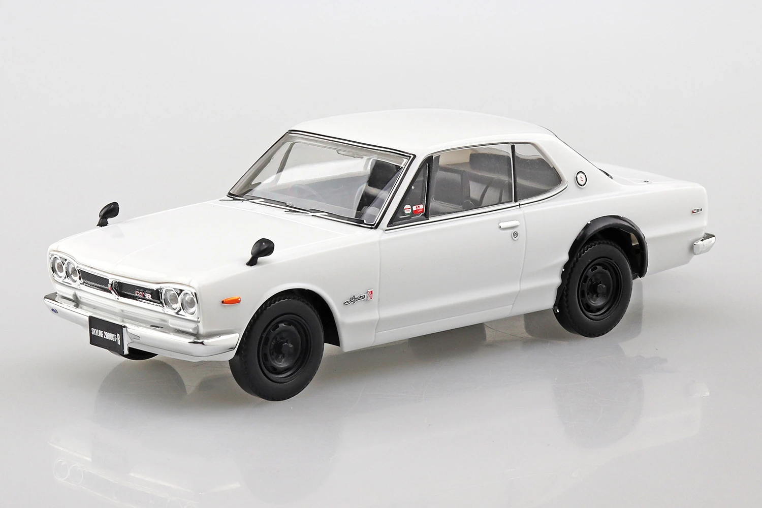 Aoshima 05883 Nissan Skyline 2000 GT-R (White) - SNAP KIT 4 Aoshima 05883 Nissan Skyline 2000 GT-R (White) - SNAP KIT - Image 2