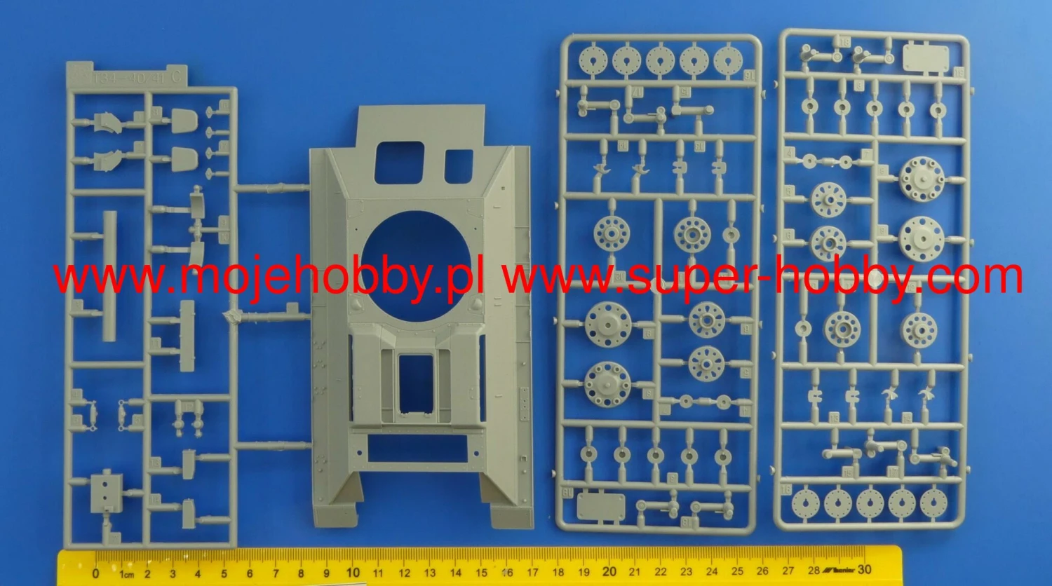 Dragon 6757 T-34/76 Mod.1943 W/Commander Cupola No.183 Factory 10 Dragon 6757 T-34/76 Mod.1943 W/Commander Cupola No.183 Factory - Image 8