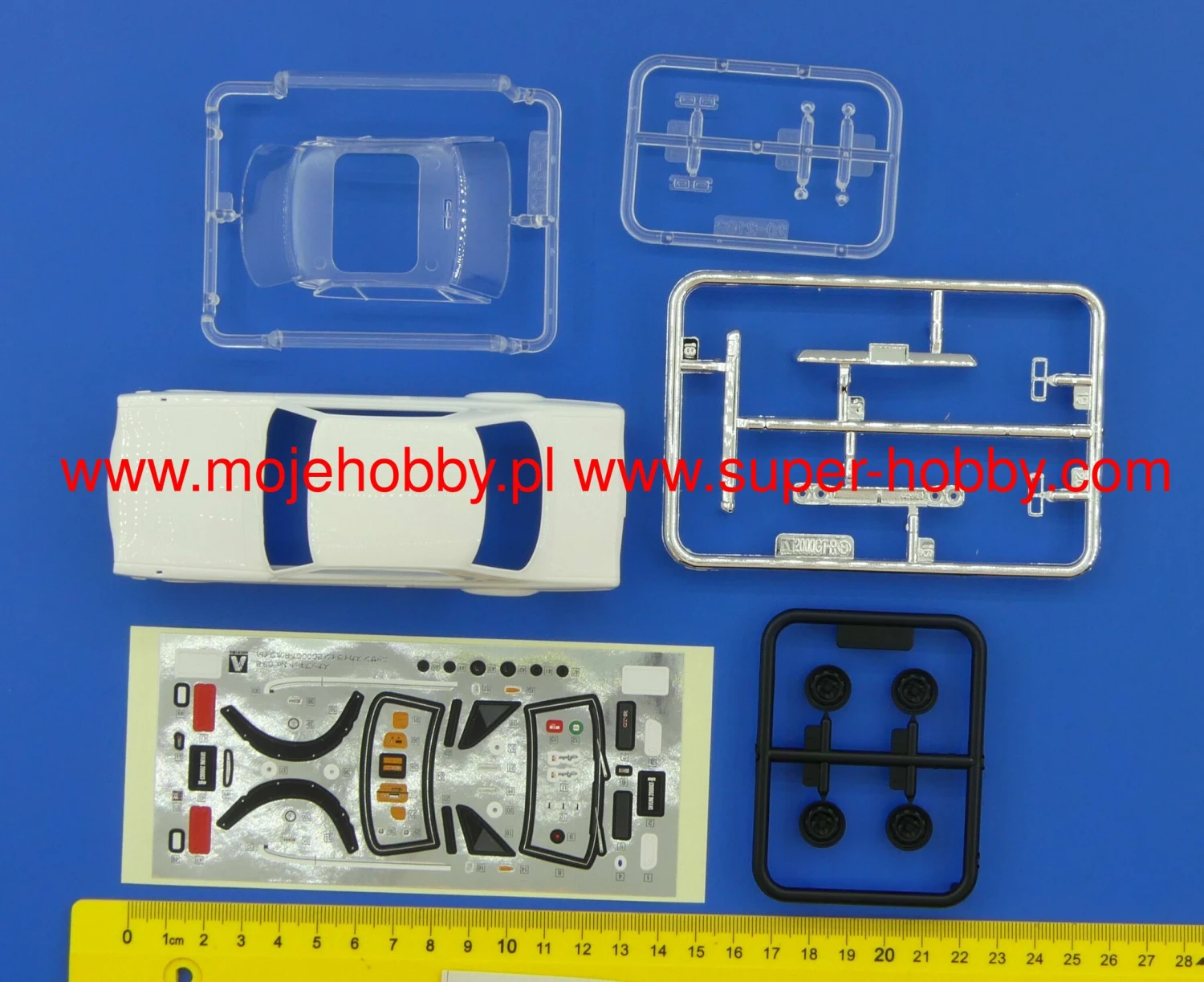 Aoshima 05883 Nissan Skyline 2000 GT-R (White) - SNAP KIT 10 Aoshima 05883 Nissan Skyline 2000 GT-R (White) - SNAP KIT - Image 8