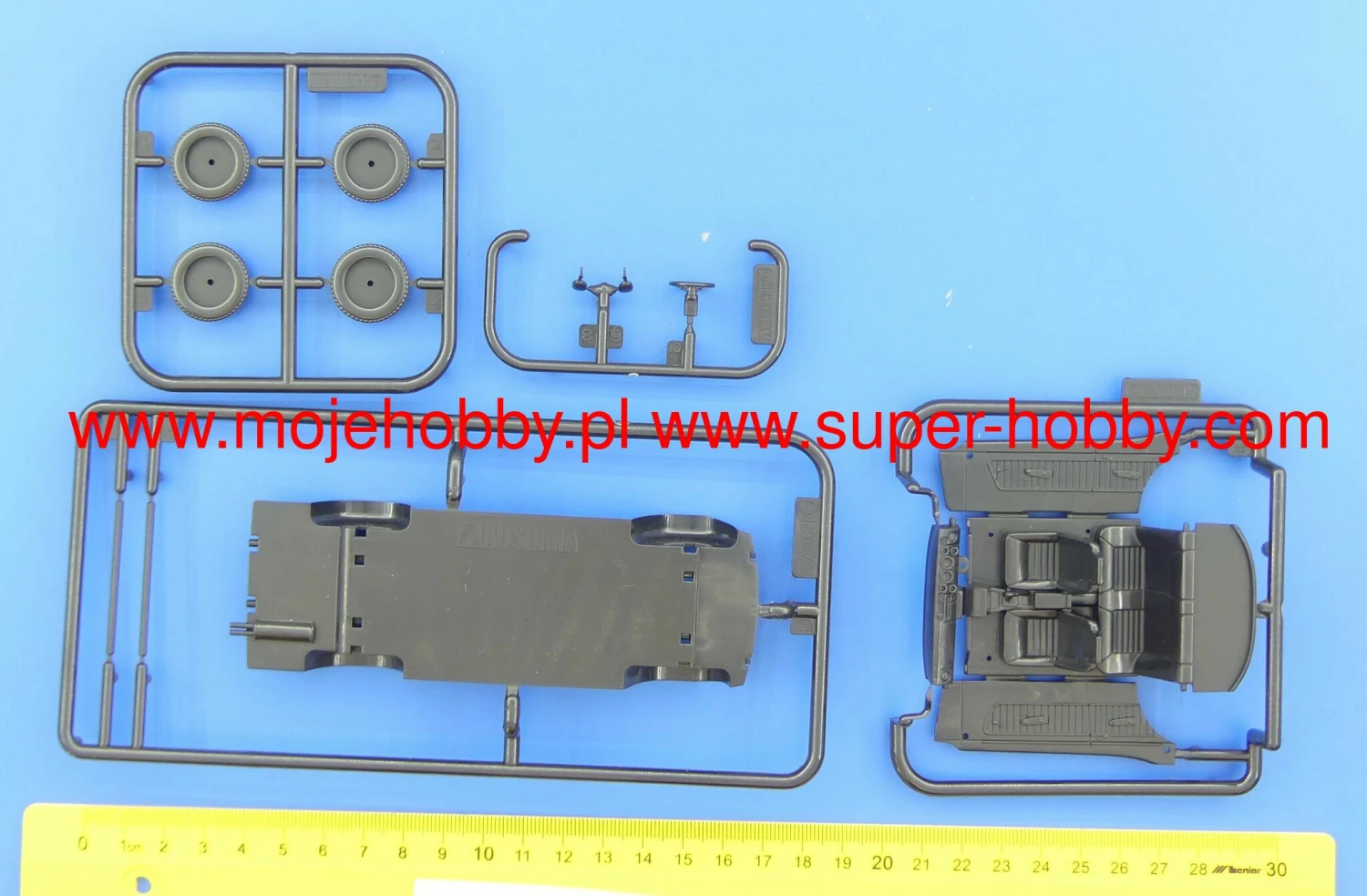 Aoshima 05883 Nissan Skyline 2000 GT-R (White) - SNAP KIT 11 Aoshima 05883 Nissan Skyline 2000 GT-R (White) - SNAP KIT - Image 9