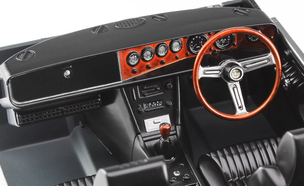 Hasegawa HC44 21144 Isuzu 117 Coupe Early Version (1968) 4 Hasegawa HC44 21144 Isuzu 117 Coupe Early Version (1968) - Image 2