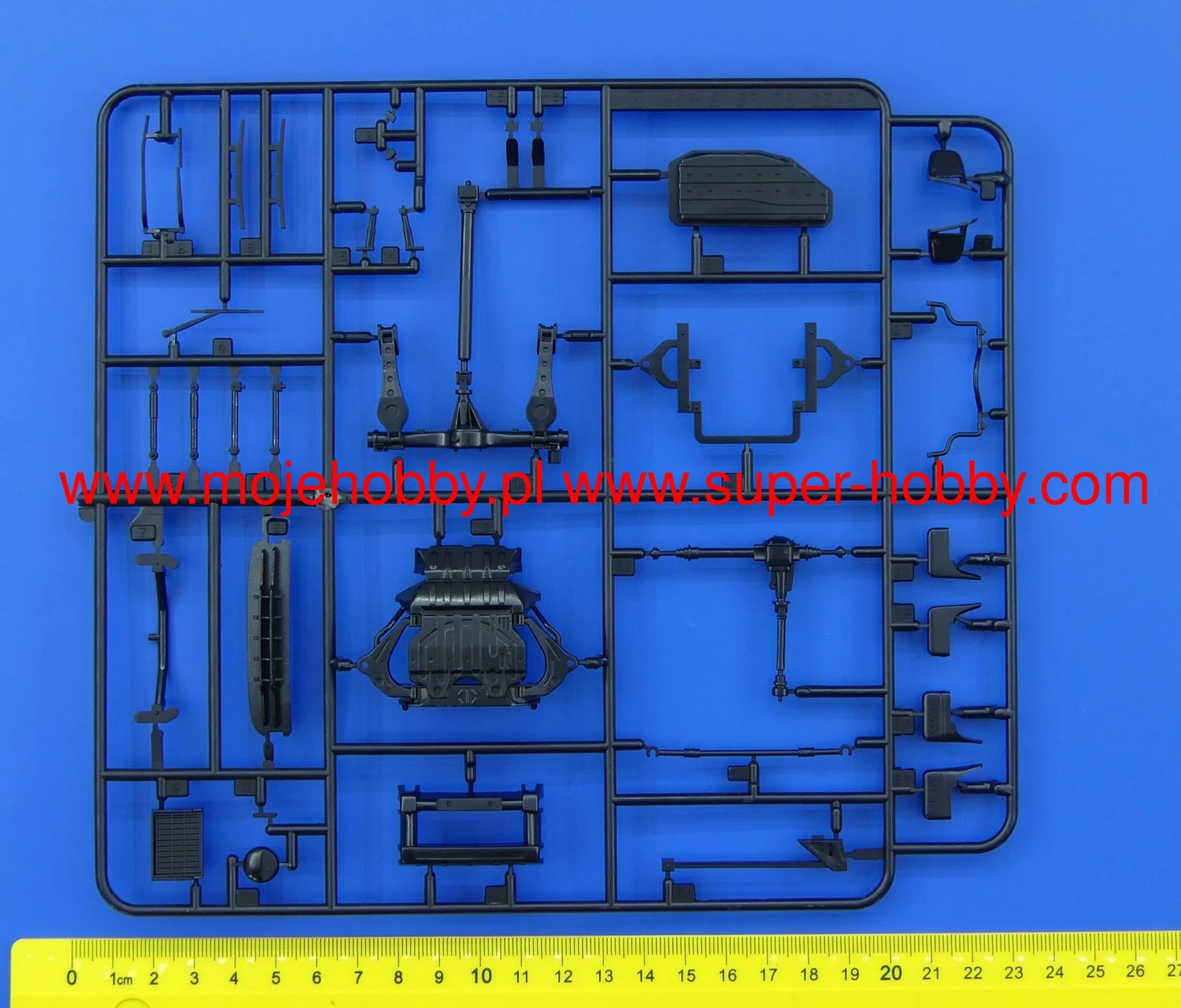 Aoshima 06140 MC#96 Mitsubishi PE8W Delica Space Gear '96 7 Aoshima 06140 MC#96 Mitsubishi PE8W Delica Space Gear '96 - Image 5
