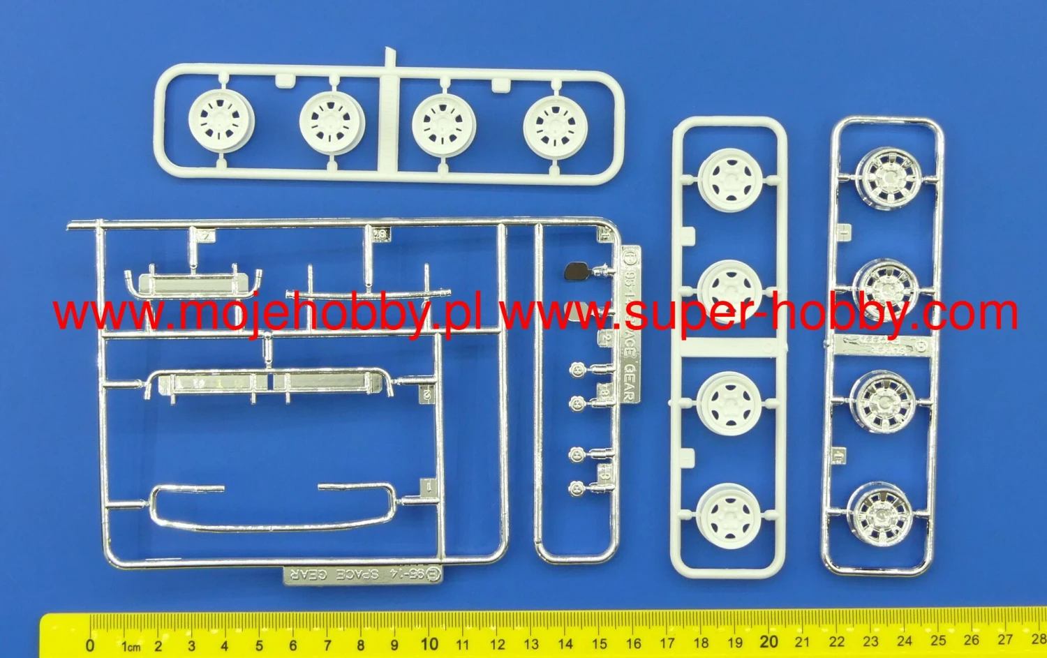 Aoshima 06140 MC#96 Mitsubishi PE8W Delica Space Gear '96 10 Aoshima 06140 MC#96 Mitsubishi PE8W Delica Space Gear '96 - Image 8