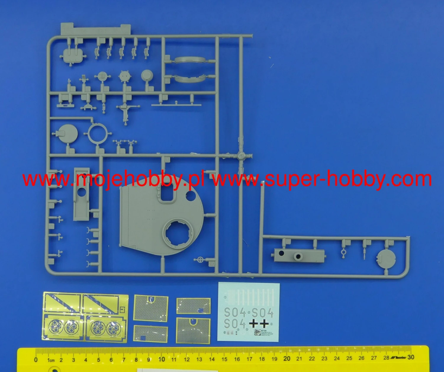 Dragon 6730 Tiger I Early Production(Michael Wittmann), Eastern Front 1944 - Smart Kit 5 Dragon 6730 Tiger I Early Production(Michael Wittmann), Eastern Front 1944 - Smart Kit - Image 3